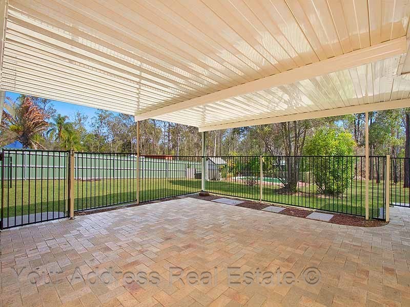 10 Kensington Drive, Munruben QLD 4125