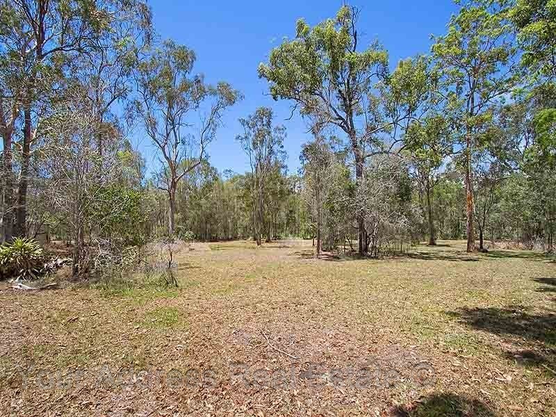 11 Chipalee Court, Greenbank QLD 4124