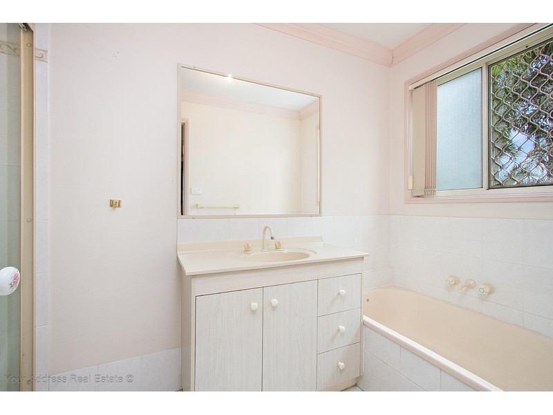 93 Lamberth Road, Regents Park QLD 4118