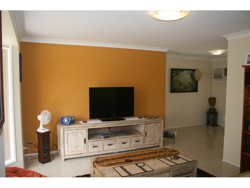 4 Bowood Court, Berrinba QLD 4117