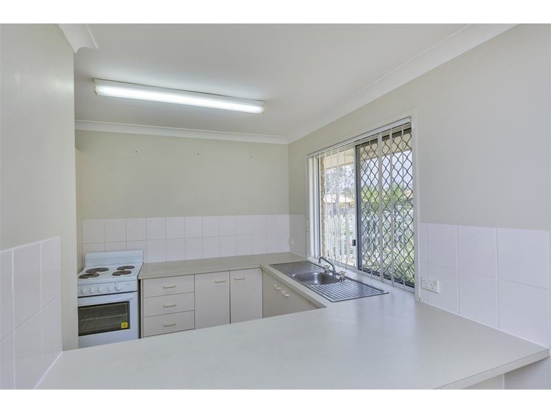 2/4 Prokuda Close, Goodna QLD 4300