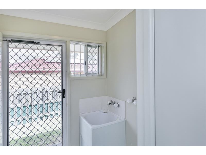 2/4 Prokuda Close, Goodna QLD 4300