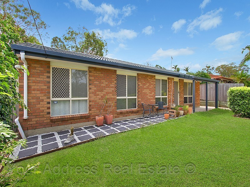 13 Ponderosa Street, Hillcrest QLD 4118