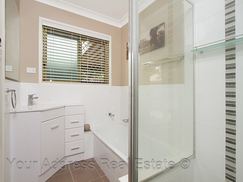 13 Ponderosa Street, Hillcrest QLD 4118