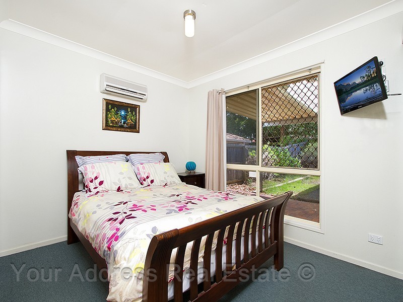 13 Ponderosa Street, Hillcrest QLD 4118