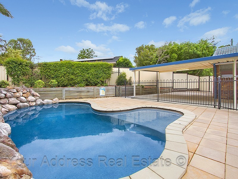 10 Windsong Court, Hillcrest QLD 4118