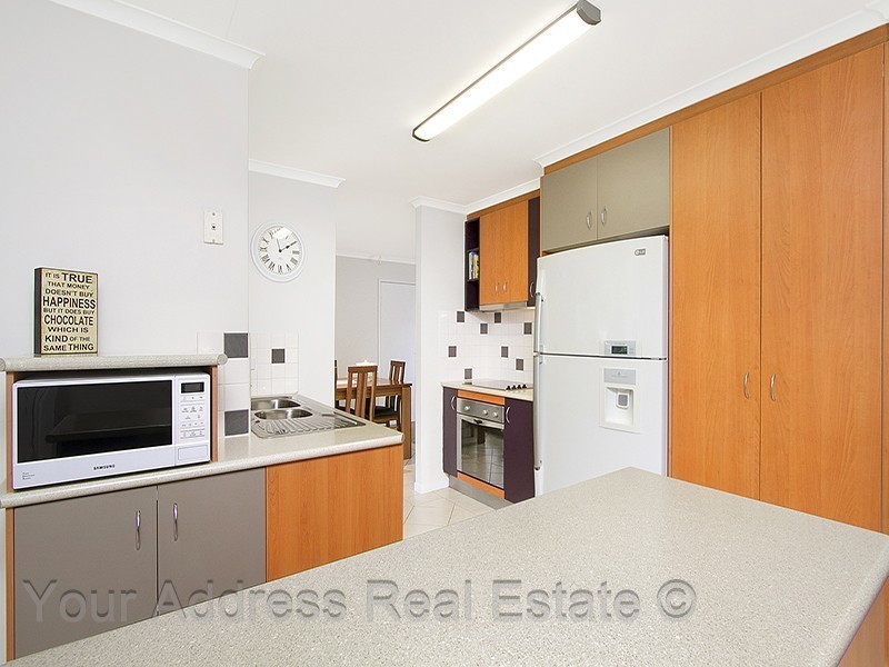 10 Windsong Court, Hillcrest QLD 4118