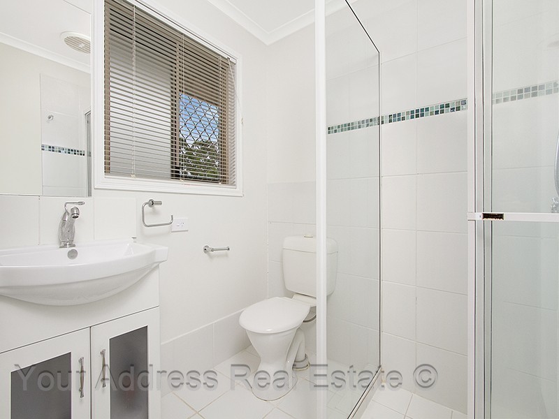 10 Windsong Court, Hillcrest QLD 4118