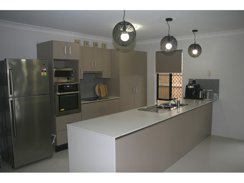 7 Airedale Court, Marsden QLD 4132
