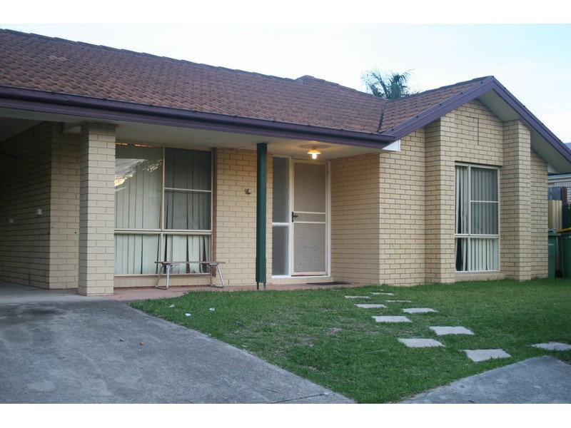 6 Ibrox Court, Regents Park QLD 4118