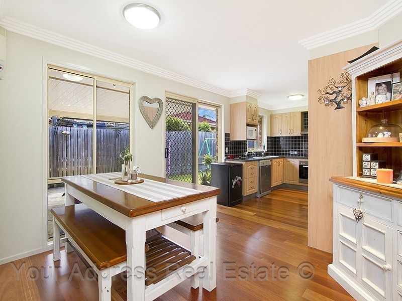 41 Regency Drive, Regents Park QLD 4118