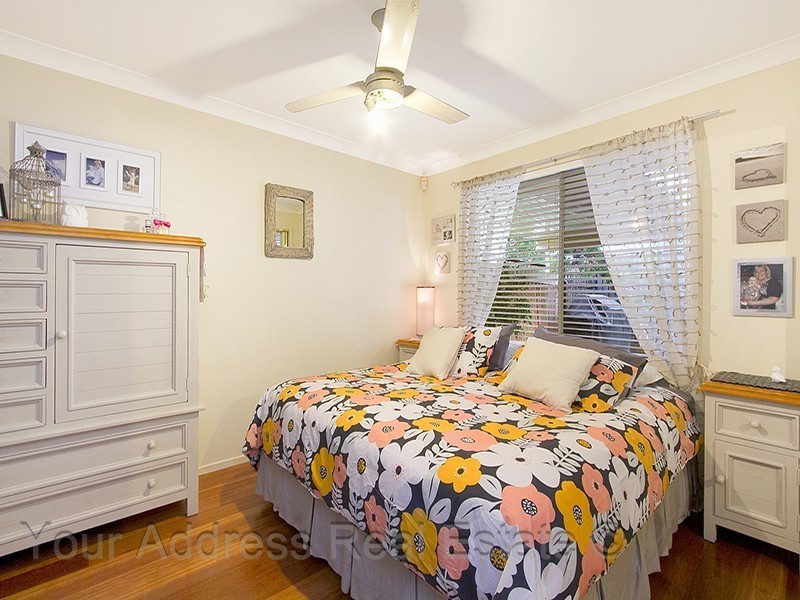 41 Regency Drive, Regents Park QLD 4118