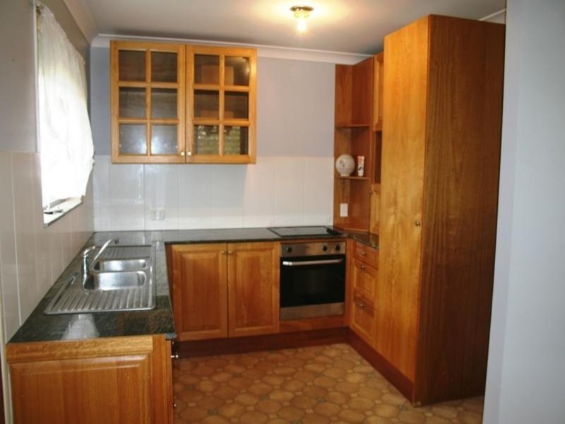 4 Fynes Court, Hillcrest QLD 4118