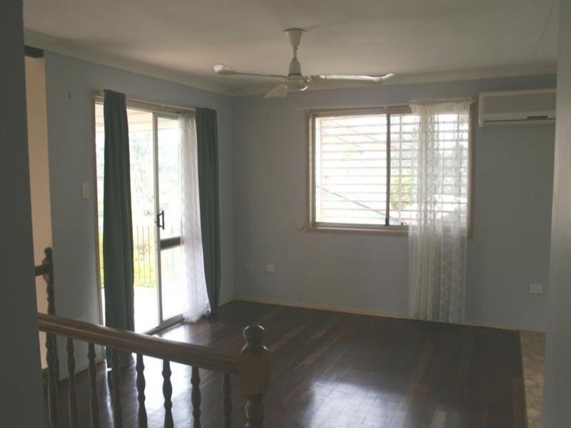 4 Fynes Court, Hillcrest QLD 4118