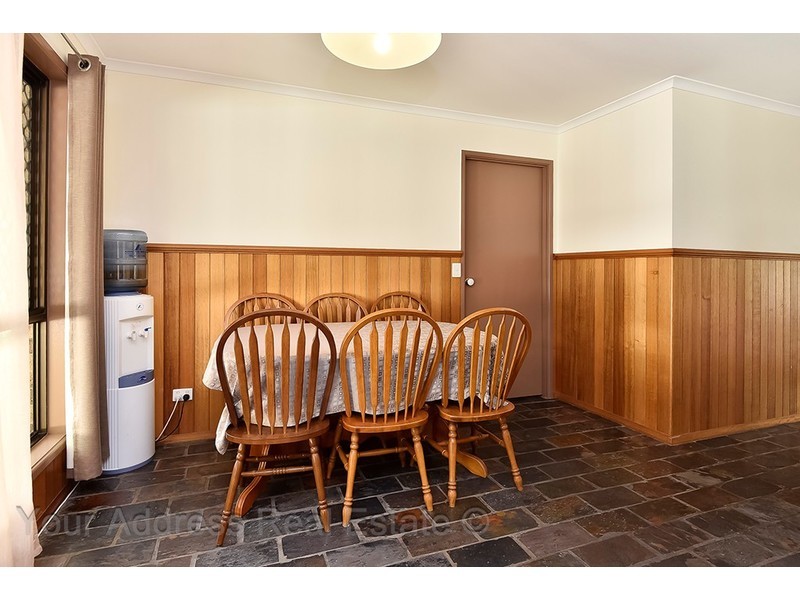 15 Acorus Court, Regents Park QLD 4118