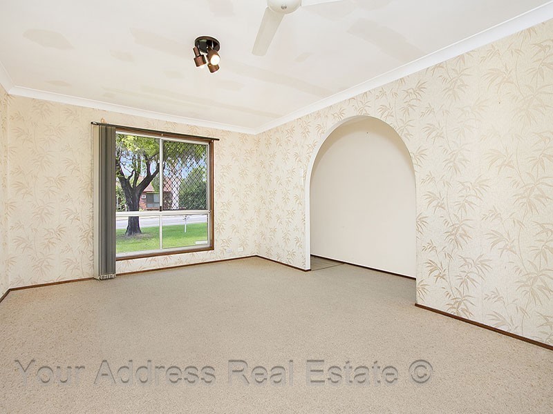 59 Sweetgum Street, Hillcrest QLD 4118