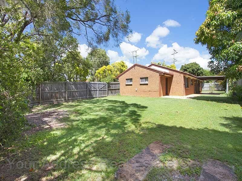59 Sweetgum Street, Hillcrest QLD 4118