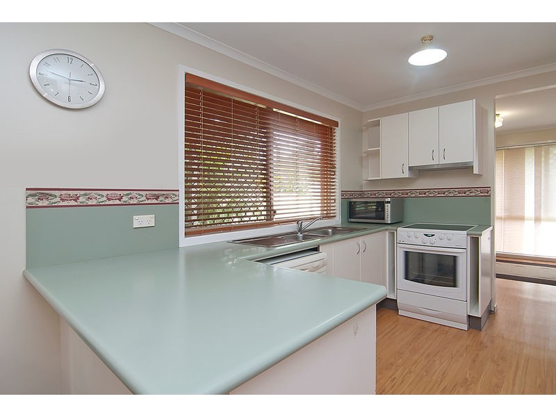 9 Redash Court, Regents Park QLD 4118