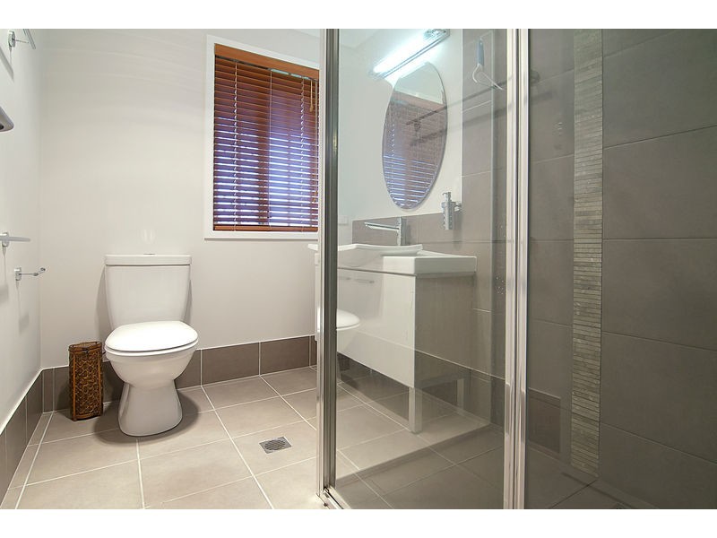 9 Redash Court, Regents Park QLD 4118