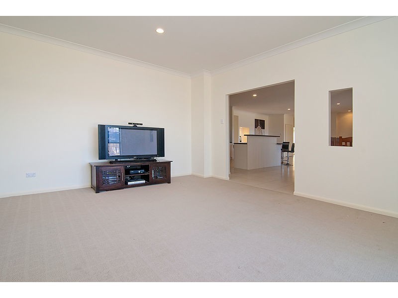 80 Bellbird Drive, Greenbank QLD 4124