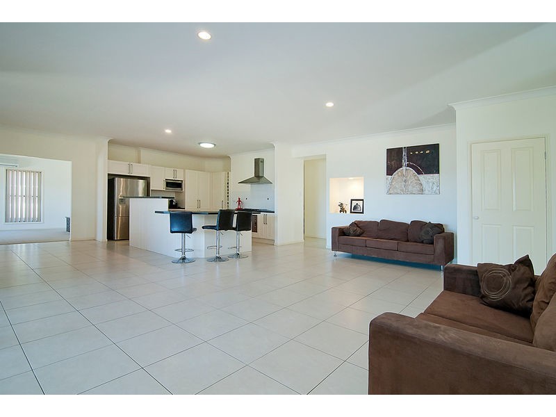 80 Bellbird Drive, Greenbank QLD 4124