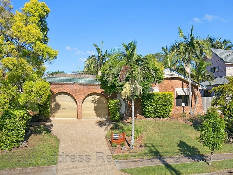18 Brentwood Drive, Daisy Hill QLD 4127