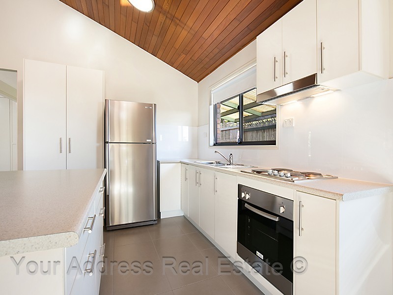 18 Brentwood Drive, Daisy Hill QLD 4127