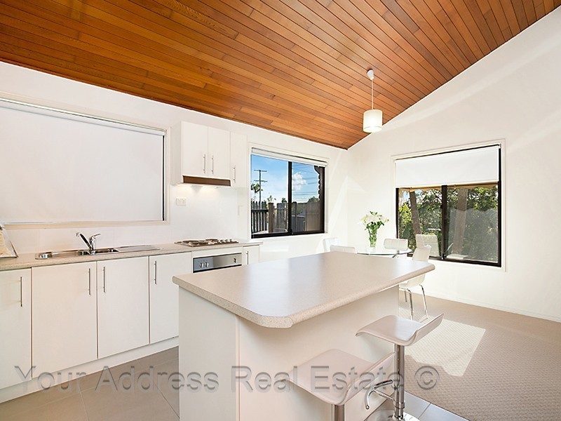 18 Brentwood Drive, Daisy Hill QLD 4127
