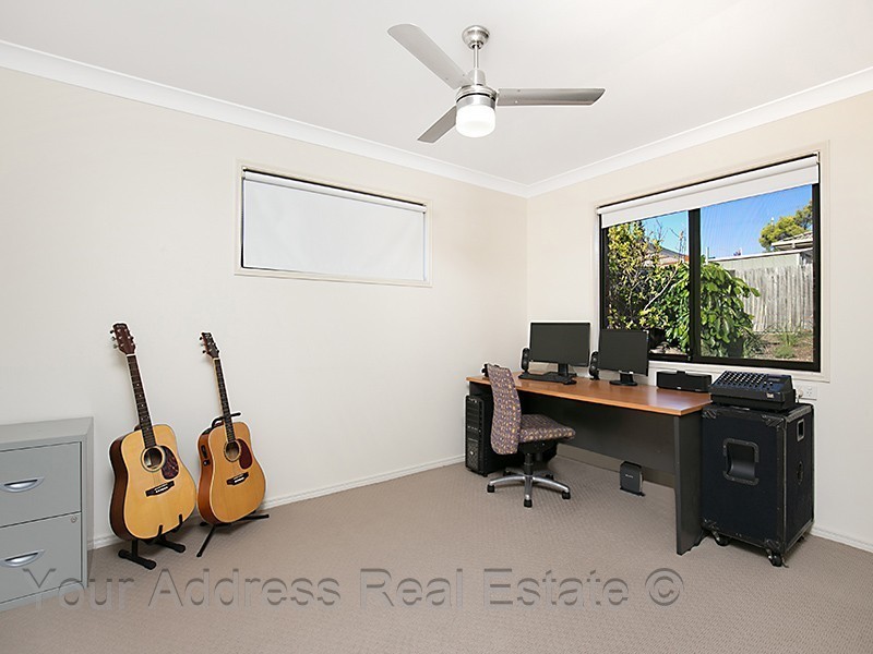 18 Brentwood Drive, Daisy Hill QLD 4127