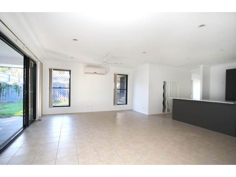 10 Cedarwood Street, Berrinba QLD 4117