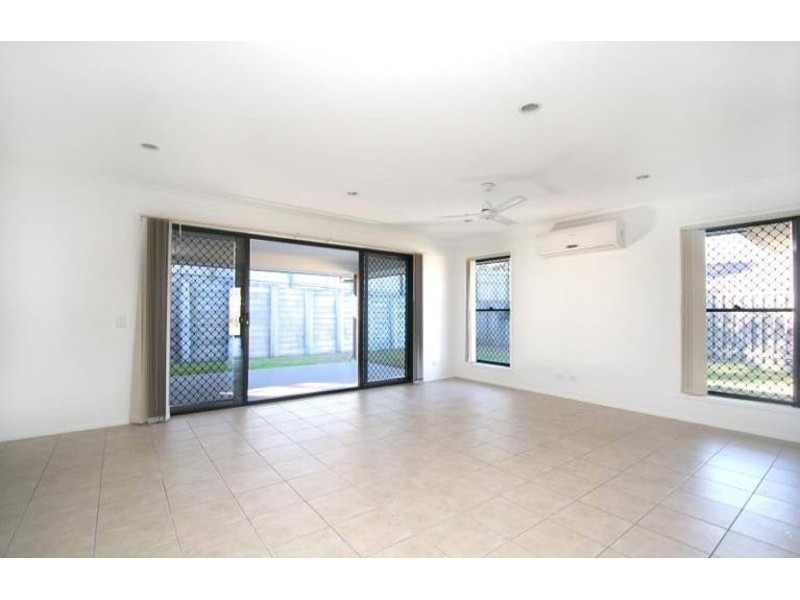 10 Cedarwood Street, Berrinba QLD 4117