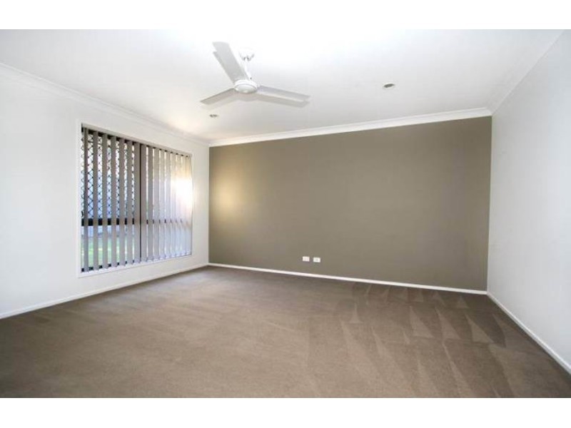 10 Cedarwood Street, Berrinba QLD 4117