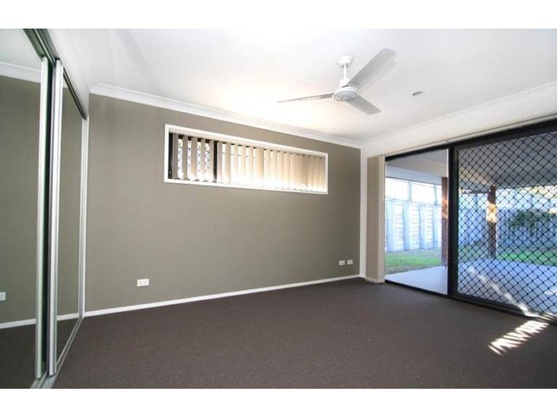 10 Cedarwood Street, Berrinba QLD 4117