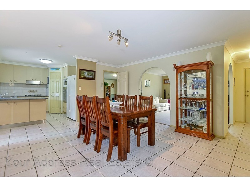 43 Benjamina Circuit, Regents Park QLD 4118