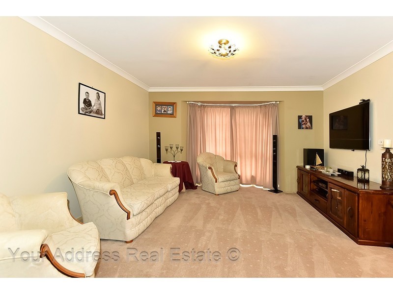 43 Benjamina Circuit, Regents Park QLD 4118