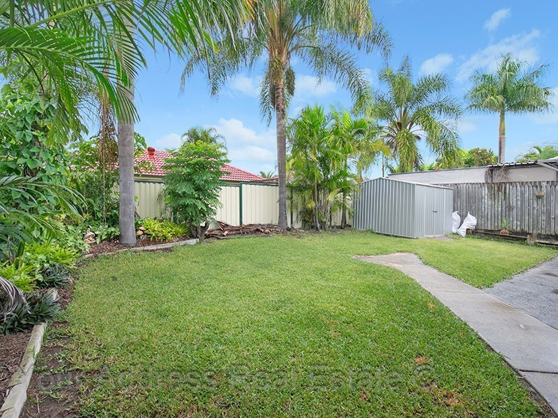 6 Ibrox Court, Regents Park QLD 4118