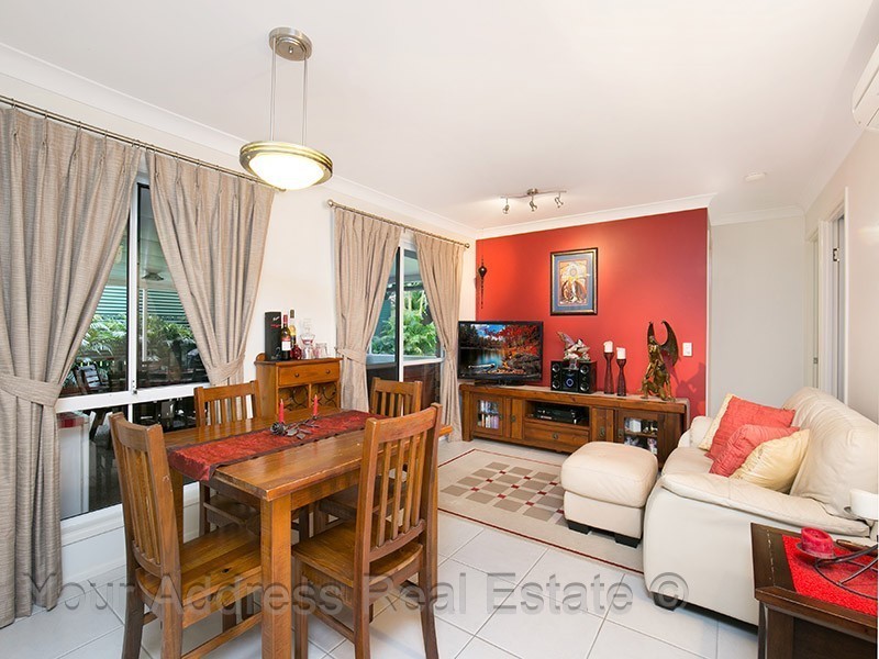 5 Distin Court, Hillcrest QLD 4118