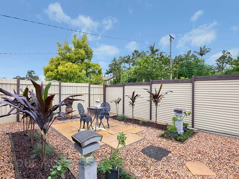 5 Distin Court, Hillcrest QLD 4118