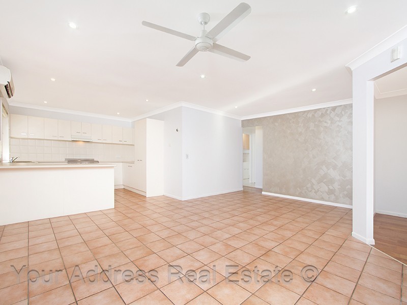 14 Redgum  Drive, Regents Park QLD 4118