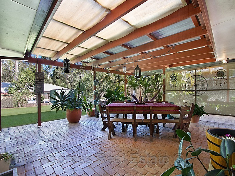 17 Acorus Court, Regents Park QLD 4118