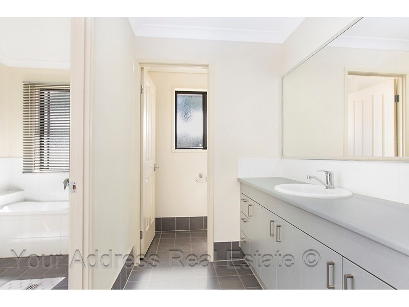 5 Filey Court, Marsden QLD 4132