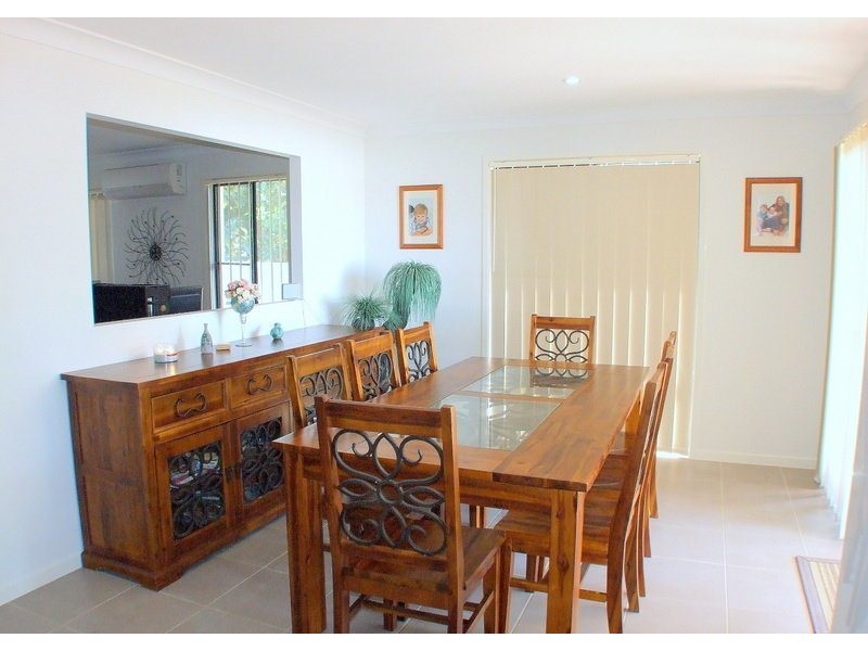 11 Voyager Street, Marsden QLD 4132