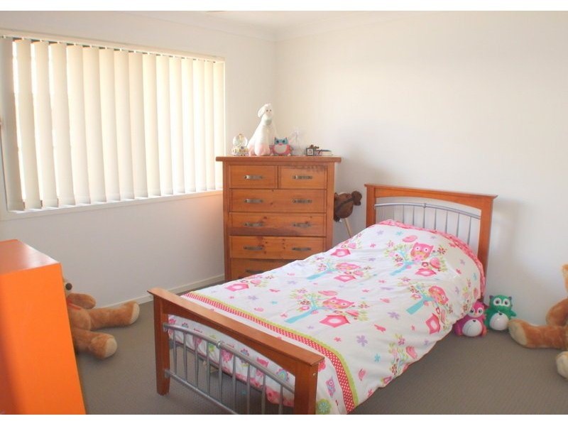 11 Voyager Street, Marsden QLD 4132