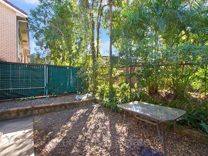 2/31 North Road, Woodridge QLD 4114