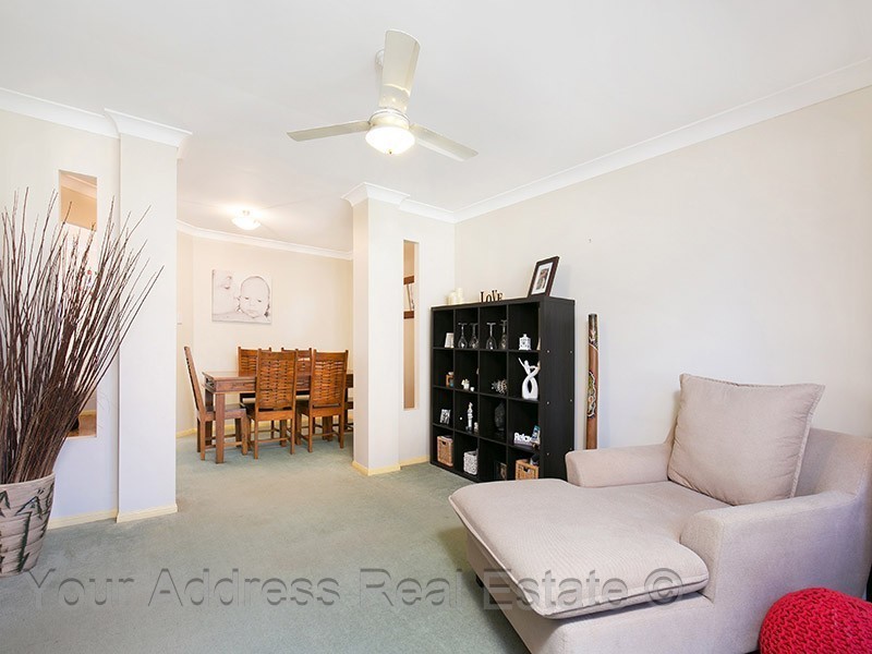 18 Standford Place, Regents Park QLD 4118