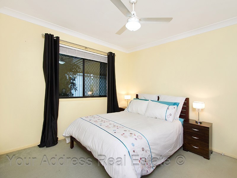 18 Standford Place, Regents Park QLD 4118