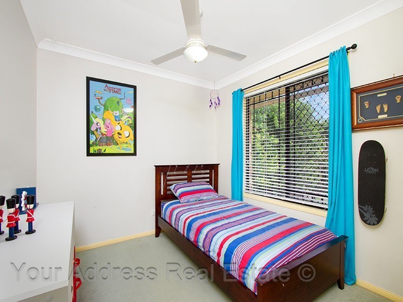 18 Standford Place, Regents Park QLD 4118