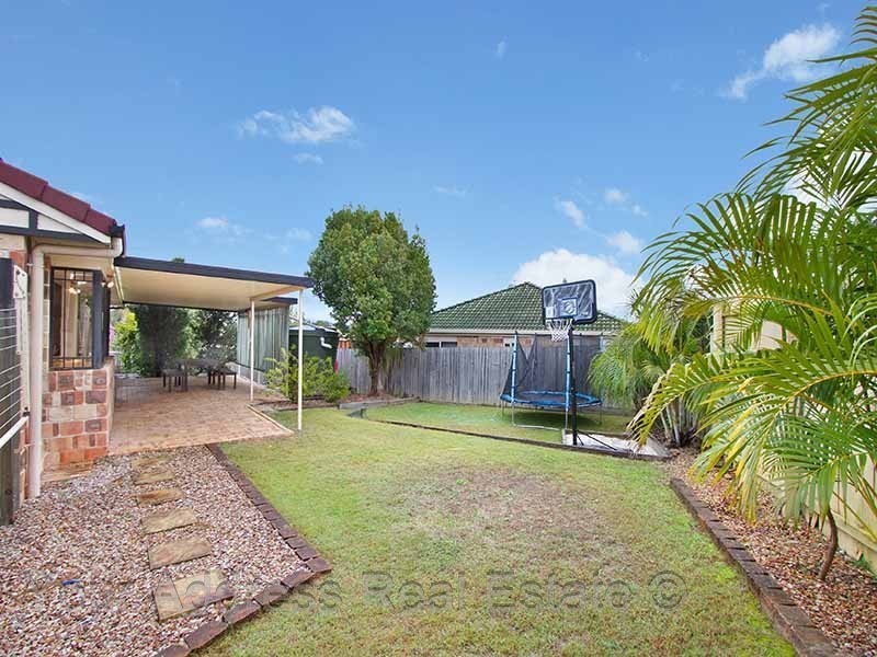 18 Standford Place, Regents Park QLD 4118