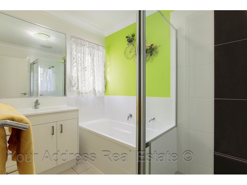 73 Redgum Drive, Regents Park QLD 4118