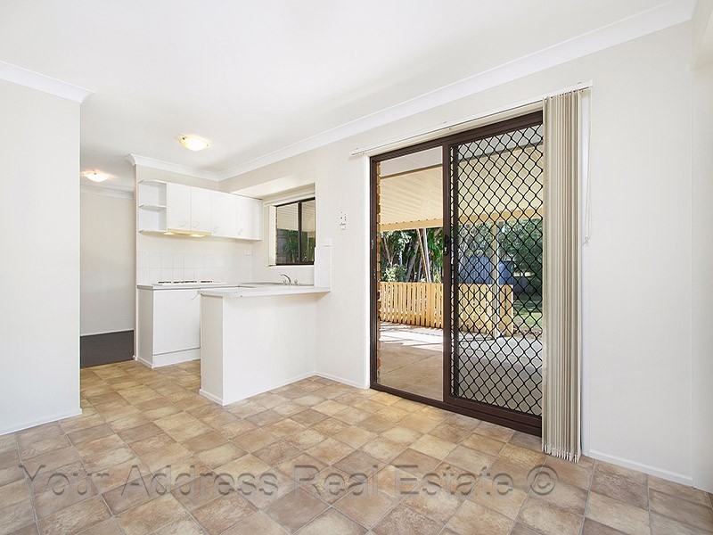 148 Emerald Drive, Regents Park QLD 4118